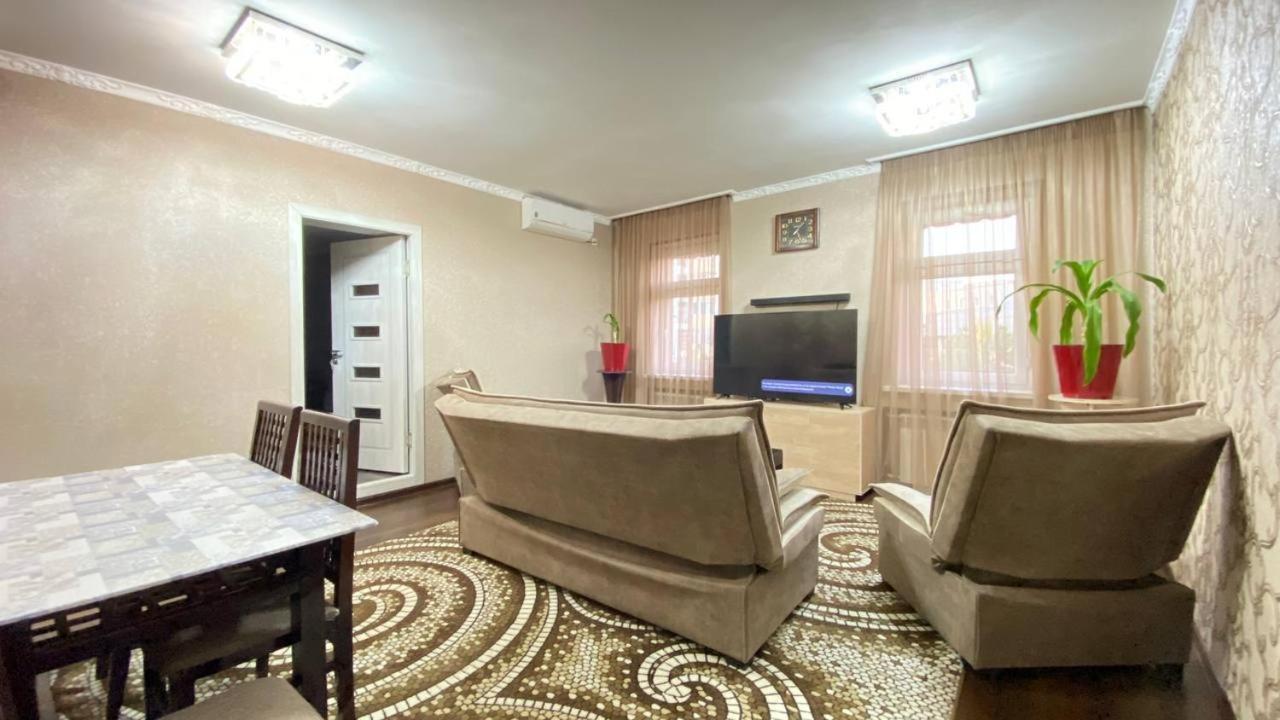 Hi-Tech Apartment In City Center Tashkent Exterior foto